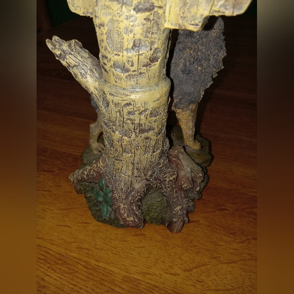 Vintage Wolf and Totem Pole Figurine 9in - Picture 8 of 15